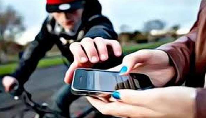 नई प्रणाली अपराध रोकने में नाकाम पाकिस्तान, 45 हजार से भी ज्यादा डिवाइस हुए चोरी नई प्रणाली अपराध रोकने में नाकाम पाकिस्तान, 45 हजार से भी ज्यादा डिवाइस हुए चोरी