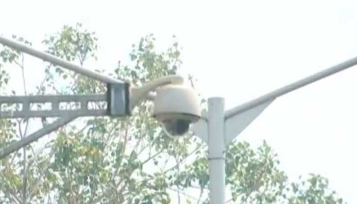 400 हाईटेक कैमरे रखेंगे डोनाल्ड ट्रंप की सुरक्षा पर नजर, जानिए और क्या हैं तैयारियां 400 हाईटेक कैमरे रखेंगे डोनाल्ड ट्रंप की सुरक्षा पर नजर, जानिए और क्या हैं तैयारियां