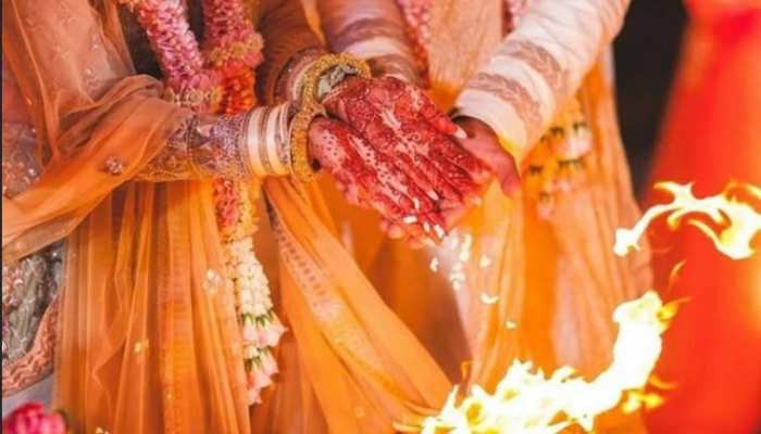 विवाह के गठबंधन में क्यों डालते हैं 5 चीजें?