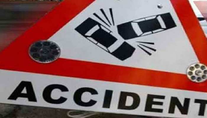 बिहार: तेज रफ्तार ट्रक की चपेट में आने से 12 साल के बालक की मौत, एक घायल बिहार: तेज रफ्तार ट्रक की चपेट में आने से 12 साल के बालक की मौत, एक घायल