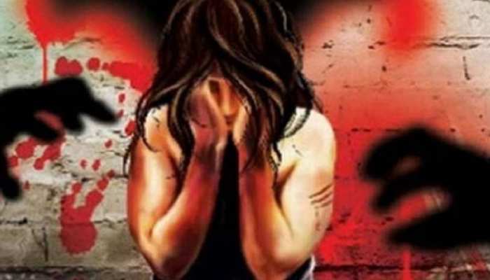 मौलवी ने 13 साल की मासूम का किया यौन शोषण, प्रेग्नेंट होने पर कराया गर्भपात, गिरफ्तार मौलवी ने 13 साल की मासूम का किया यौन शोषण, प्रेग्नेंट होने पर कराया गर्भपात, गिरफ्तार