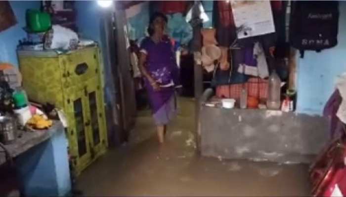 झारखंड: नगर निगम की खुली पोल, बारिश के बाद घरों में पहुंचा नाले का पानी झारखंड: नगर निगम की खुली पोल, बारिश के बाद घरों में पहुंचा नाले का पानी