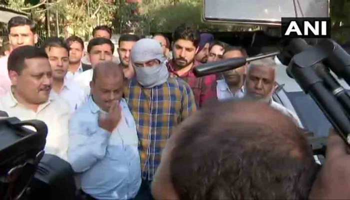 दिल्ली हिंसा: खुलेआम गोलियां चलाने वाले शाहरुख को दिल्ली लाई पुलिस, कबूला ये सच 
