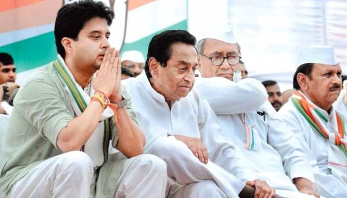 कमलनाथ के संकट पर यक्ष प्रशन: लोगों का काम है कहना लेकिन सिंधिया का नाम क्यों? कमलनाथ के संकट पर यक्ष प्रशन: लोगों का काम है कहना लेकिन सिंधिया का नाम क्यों?