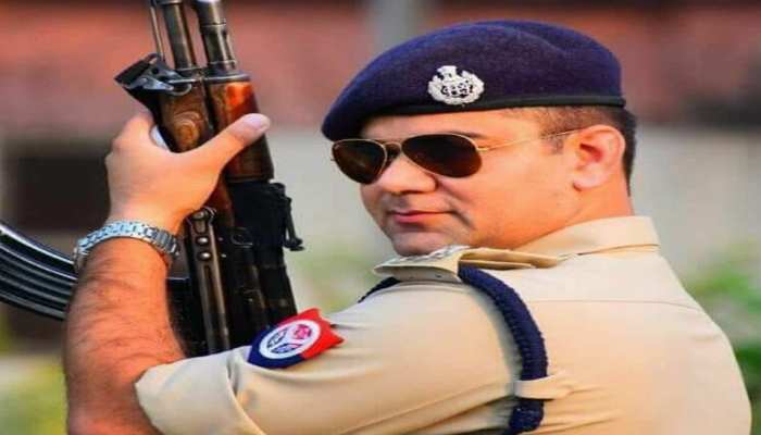 IPS अजयपाल शर्मा के खिलाफ FIR, एक महिला की शिकायत पर गृह विभाग ने दिए आदेश IPS अजयपाल शर्मा के खिलाफ FIR, एक महिला की शिकायत पर गृह विभाग ने दिए आदेश