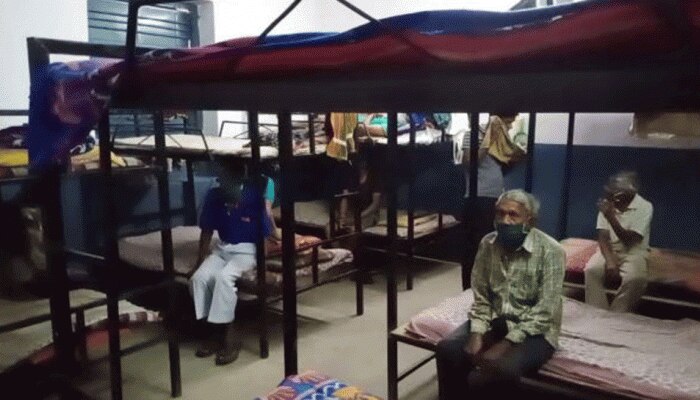 महाराष्ट्र: लॉकडाउन के बाद बेघर लोगों का सहारा बने शेल्टर होम, सोशल डिस्टेंस का रखा गया है खास ख्याल महाराष्ट्र: लॉकडाउन के बाद बेघर लोगों का सहारा बने शेल्टर होम, सोशल डिस्टेंस का रखा गया है खास ख्याल