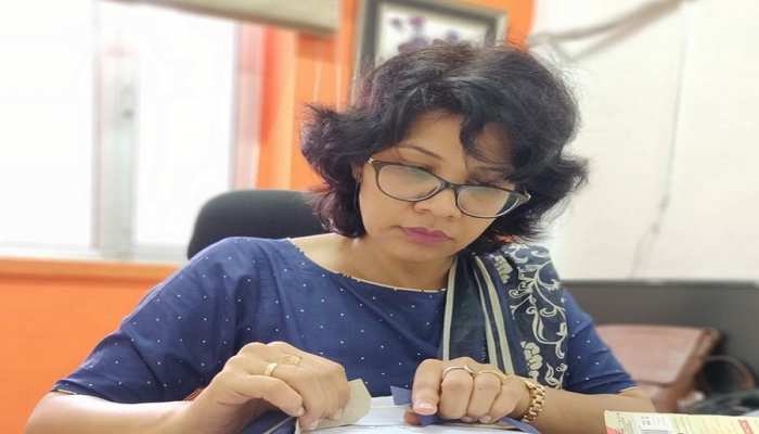 कोरोना में मातृ शक्ति निभा रही जिम्मेदारी, ये हैं नवरात्र की रक्षा की देवियां कोरोना में मातृ शक्ति निभा रही जिम्मेदारी, ये हैं नवरात्र की रक्षा की देवियां