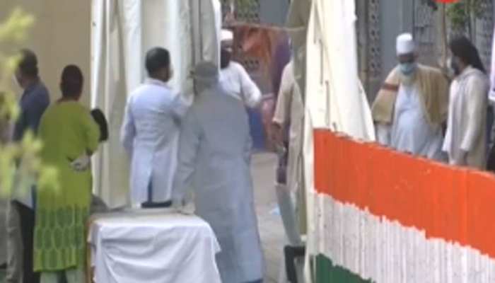Nizamuddin Corona Case: एक और बड़ी सच्चाई आई सामने, झूठ बोलकर भारत का वीजा लेते हैं तबलीगी जमात के लोग Nizamuddin Corona Case: एक और बड़ी सच्चाई आई सामने, झूठ बोलकर भारत का वीजा लेते हैं तबलीगी जमात के लोग