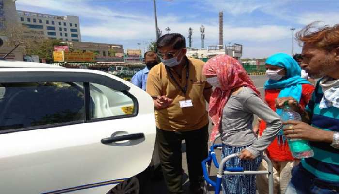 पांव के कैंसर से पीड़ित विशाखा जब पैदल ही निकल बड़ी दिल्ली एम्स से... पांव के कैंसर से पीड़ित विशाखा जब पैदल ही निकल बड़ी दिल्ली एम्स से...