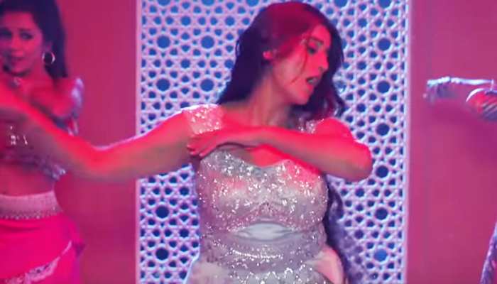 Bhojpuri Song: इंटरनेट पर बार-बार देखा जा रहा है Akshara Singh का यह VIDEO Bhojpuri Song: इंटरनेट पर बार-बार देखा जा रहा है Akshara Singh का यह VIDEO