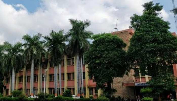 मेरठ में लगातार बढ़ रहे COVID-19 मरीजों की संख्या के बीच आई राहत देने वाली खबर, पढ़ें मेरठ में लगातार बढ़ रहे COVID-19 मरीजों की संख्या के बीच आई राहत देने वाली खबर, पढ़ें