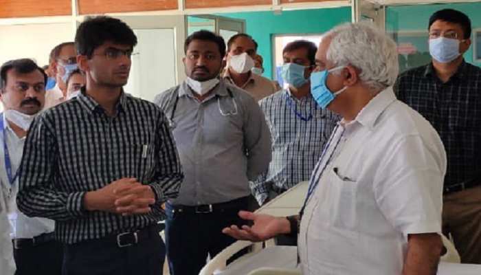 नोएडा में CoronaVirus का संक्रमण रोकने के लिए जानें क्या है DM सुहास एलवाय का 5 पॉइंट प्लान? नोएडा में CoronaVirus का संक्रमण रोकने के लिए जानें क्या है DM सुहास एलवाय का 5 पॉइंट प्लान?