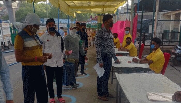 दिल्ली: अब 24 घंटे खुलेगी आजादपुर मंडी, केजरीवाल सरकार ने इन शर्तों पर दी परमिशन दिल्ली: अब 24 घंटे खुलेगी आजादपुर मंडी, केजरीवाल सरकार ने इन शर्तों पर दी परमिशन