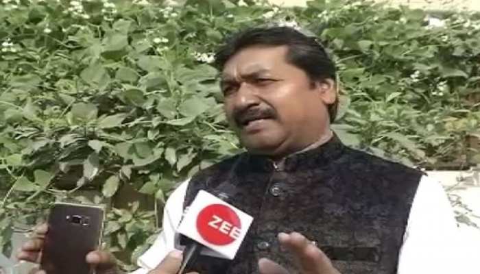 बिहार: सैंपल लेने गई पुलिस-स्वस्थ्यकर्मियों की टीम पर हुआ हमला, RJD-कांग्रेस बोली... बिहार: सैंपल लेने गई पुलिस-स्वस्थ्यकर्मियों की टीम पर हुआ हमला, RJD-कांग्रेस बोली...