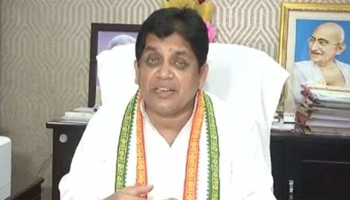 Chhattisgarh celestial lightning falls in Minister Shivkumar Dahria bungalow darkness shines in the house | छत्तीसगढ़: मंत्री शिवकुमार डहरिया के बंगले पर गिरी आकाशीय बिजली, CM भूपेश बघेल ...