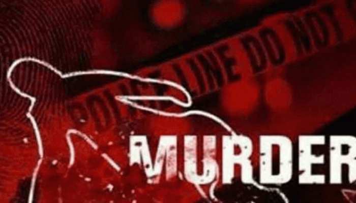 CG: सिर पर सिलबट्टा मार पत्नी को उतारा मौत के घाट, चरित्र पर था शक, खुद भी पिया जहर CG: सिर पर सिलबट्टा मार पत्नी को उतारा मौत के घाट, चरित्र पर था शक, खुद भी पिया जहर