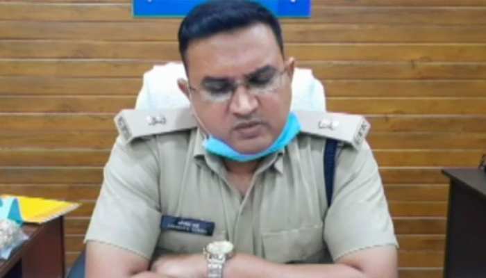 छत्तीसगढ़: तेलंगाना से लौटे मजदूर ने क्वॉरंटीन सेंटर में की आत्महत्या, कई दिनों से था गुमसुम छत्तीसगढ़: तेलंगाना से लौटे मजदूर ने क्वॉरंटीन सेंटर में की आत्महत्या, कई दिनों से था गुमसुम
