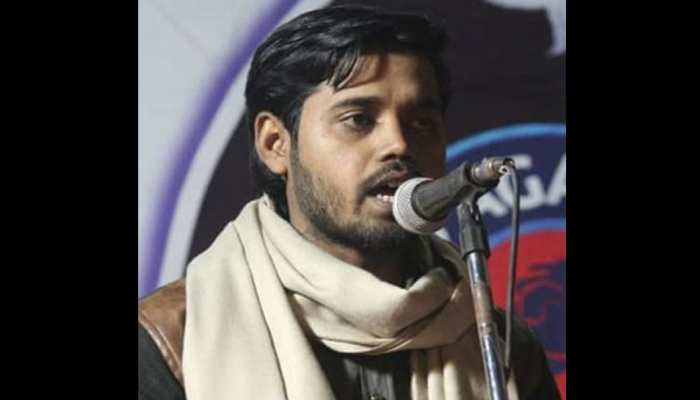 Anti-CAA दंगों के आरोपी जामिया के छात्र आसिफ इकबाल को दिल्ली पुलिस ने किया गिरफ्तार Anti-CAA दंगों के आरोपी जामिया के छात्र आसिफ इकबाल को दिल्ली पुलिस ने किया गिरफ्तार