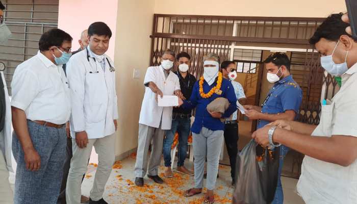 चूरू में 10 कोरोना संक्रमितों की रिपोर्ट आई नेगेटिव, चिकित्सा विभाग का किया 'शुक्रिया' चूरू में 10 कोरोना संक्रमितों की रिपोर्ट आई नेगेटिव, चिकित्सा विभाग का किया 'शुक्रिया'