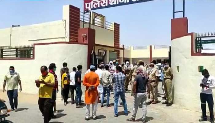 राजगढ़ SHO विष्णुदत्त विश्नोई ने की आत्महत्या, बेनीवाल ने CM से की वक्तव्य देने की मांग राजगढ़ SHO विष्णुदत्त विश्नोई ने की आत्महत्या, बेनीवाल ने CM से की वक्तव्य देने की मांग