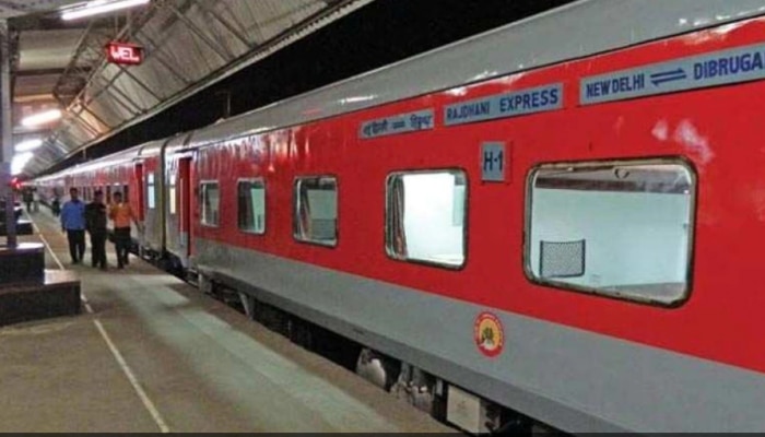 मुंबई से वाराणसी आ रही श्रमिक स्पेशल ट्रेन में मजदूर की मौत, स्टेशन पर खुशी की जगह मातम मुंबई से वाराणसी आ रही श्रमिक स्पेशल ट्रेन में मजदूर की मौत, स्टेशन पर खुशी की जगह मातम