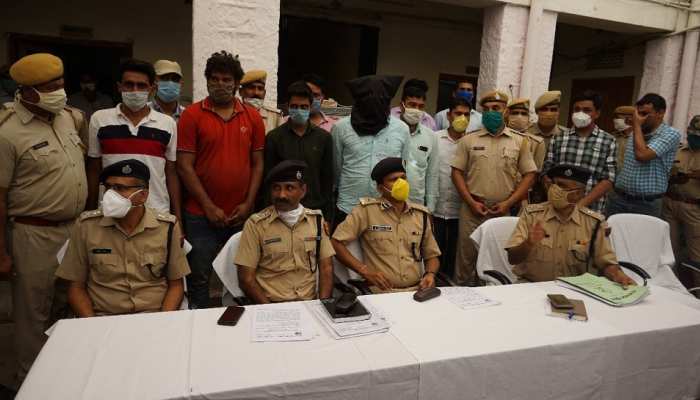 अमरसर में सरपंच की हत्या का खुलासा, नहीं पड़के जाते तो जयपुर में होते और कई मर्डर अमरसर में सरपंच की हत्या का खुलासा, नहीं पड़के जाते तो जयपुर में होते और कई मर्डर