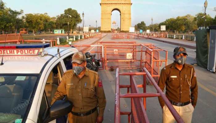 नहीं थम रहा दिल्ली पुलिस के कोरोना संक्रमित होने का मामला, SHO समेत दो कॉन्स्टेबल मिले पॉजिटिव नहीं थम रहा दिल्ली पुलिस के कोरोना संक्रमित होने का मामला, SHO समेत दो कॉन्स्टेबल मिले पॉजिटिव