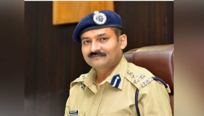 पुलिसकर्मियों के लिए इंदौर DIG ने अपनाया ये डाइट प्लान, रिजल्ट भी मिला अच्छा पुलिसकर्मियों के लिए इंदौर DIG ने अपनाया ये डाइट प्लान, रिजल्ट भी मिला अच्छा