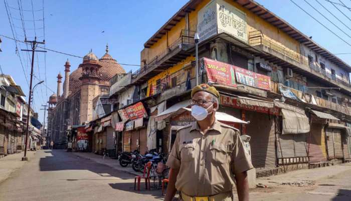 लॉकडाउन 5.0: कोरोना प्रभावित आगरा के 41 हॉटस्पॉट इलाकों की सूची जारी, होगी और सख्ती लॉकडाउन 5.0: कोरोना प्रभावित आगरा के 41 हॉटस्पॉट इलाकों की सूची जारी, होगी और सख्ती
