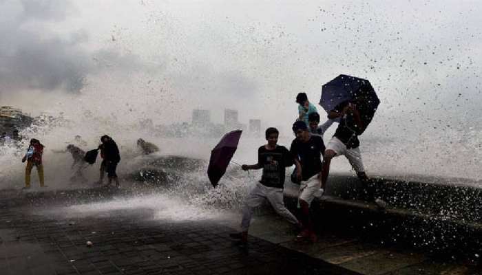 MP: 'दक्षिणी-पश्चिम' मानसून ने दी केरल में दस्तक, 15 जून तक मध्य प्रदेश में पहुंचने का अनुमान MP: 'दक्षिणी-पश्चिम' मानसून ने दी केरल में दस्तक, 15 जून तक मध्य प्रदेश में पहुंचने का अनुमान