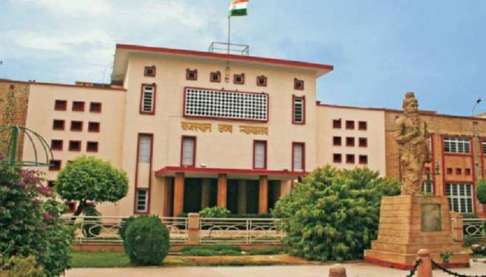 न्यायिक अभिरक्षा में पूर्व IAS अशोक सिंघवी, जमानत अर्जी पर सुनवाई मंगलवार को न्यायिक अभिरक्षा में पूर्व IAS अशोक सिंघवी, जमानत अर्जी पर सुनवाई मंगलवार को