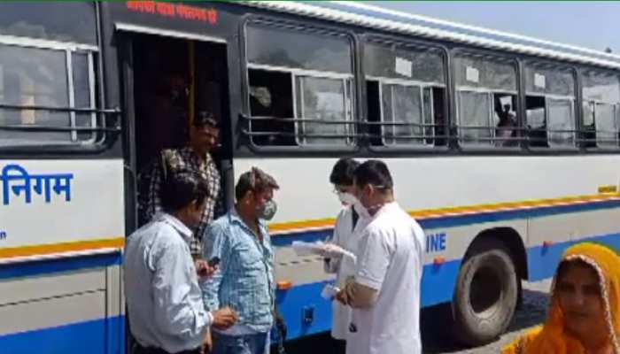 भीलवाड़ा में लौटी बस स्टैंड की रौनक, अनलॉक-1 में शुरू हुई बस सेवा भीलवाड़ा में लौटी बस स्टैंड की रौनक, अनलॉक-1 में शुरू हुई बस सेवा
