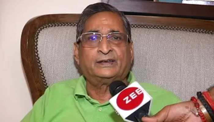 विपक्ष के श्वेत पत्र की मांग पर RK सिन्हा बोले-'पलायन का असली जिम्मेदार कौन'