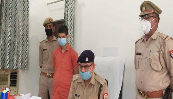 मेरठ में लव जिहाद: हिन्दू युवक बन युवती से कई साल तक किया दुष्कर्म, ऐसे खुला राज मेरठ में लव जिहाद: हिन्दू युवक बन युवती से कई साल तक किया दुष्कर्म, ऐसे खुला राज