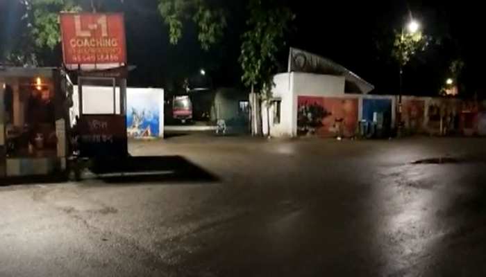वाराणसी: जल संस्थान परिसर में गैस रिसाव से हड़कंप, 5 की बिगड़ी तबीयत वाराणसी: जल संस्थान परिसर में गैस रिसाव से हड़कंप, 5 की बिगड़ी तबीयत
