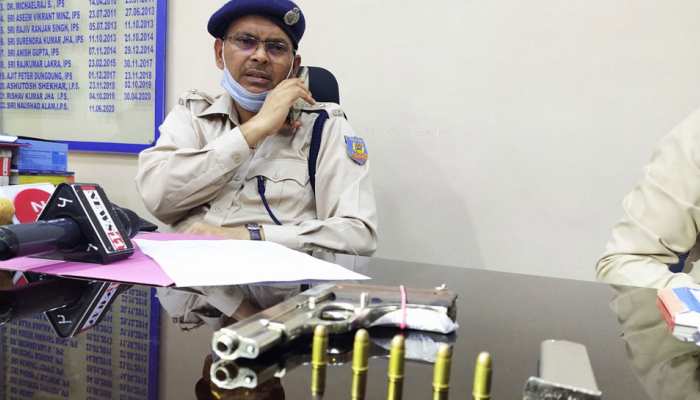UP में बने हथियार से झारखंड में दहशत फैलाने का खुलासा, एक गिरफ्तार UP में बने हथियार से झारखंड में दहशत फैलाने का खुलासा, एक गिरफ्तार