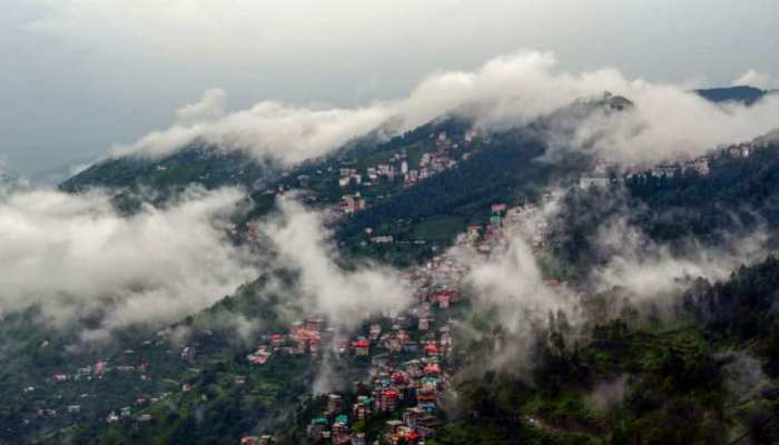 जानिए उत्तराखंड में कैसा रहेगा मौसम का हाल, कहीं पड़ेगी फुहार तो कहीं झमाझम बारिश जानिए उत्तराखंड में कैसा रहेगा मौसम का हाल, कहीं पड़ेगी फुहार तो कहीं झमाझम बारिश