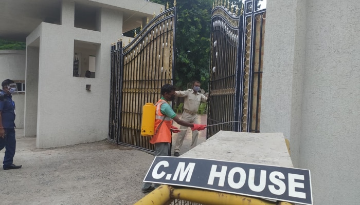 CM हेमंत ने खुद को किया क्वारंटाइन, मिथिलेश ठाकुर और मथुरा महतो के संपर्क में थे आए CM हेमंत ने खुद को किया क्वारंटाइन, मिथिलेश ठाकुर और मथुरा महतो के संपर्क में थे आए