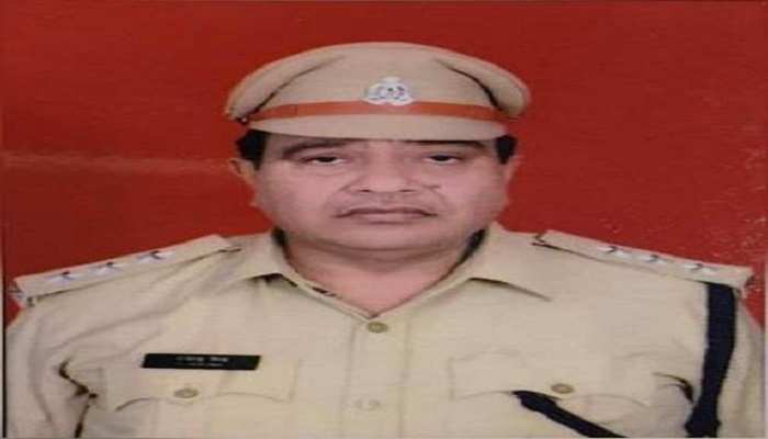शहीद CO देवेंद्र मिश्र का खत लिखे जाने से पोस्ट होने तक की जांच पूरी, IG लक्ष्मी सिंह ने DGP को सौंपी रिपोर्ट शहीद CO देवेंद्र मिश्र का खत लिखे जाने से पोस्ट होने तक की जांच पूरी, IG लक्ष्मी सिंह ने DGP को सौंपी रिपोर्ट
