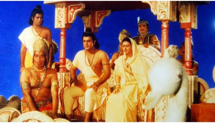 'रामायण' के सीन कटने से बेहद नाराज हैं 'लक्ष्मण', वायरल हुआ सुनील लहरी का ये VIDEO 'रामायण' के सीन कटने से बेहद नाराज हैं 'लक्ष्मण', वायरल हुआ सुनील लहरी का ये VIDEO