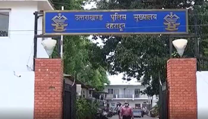 कानपुर कांड के बाद अलर्ट मोड पर उत्तराखंड पुलिस, हिस्ट्रीशीटरों पर नकेल कसने की तैयारी कानपुर कांड के बाद अलर्ट मोड पर उत्तराखंड पुलिस, हिस्ट्रीशीटरों पर नकेल कसने की तैयारी