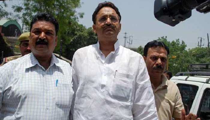 Vikas Dubey के बाद अब मुख्तार अंसारी गैंग टार्गेट पर, 3 सहयोगियों के हथियारों का लाइसेंस रद्द Vikas Dubey के बाद अब मुख्तार अंसारी गैंग टार्गेट पर, 3 सहयोगियों के हथियारों का लाइसेंस रद्द
