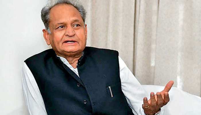 मुख्यमंत्री आवास पर पहुंचे मंत्री और विधायक, वर्तमान सियासी हालातों पर ये चर्चा मुख्यमंत्री आवास पर पहुंचे मंत्री और विधायक, वर्तमान सियासी हालातों पर ये चर्चा