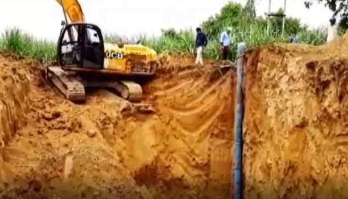 मेरठ में हत्यारे दोस्तों की दरिंदगी, हत्या कर शव के टुकड़े बोरवेल में फेंके मेरठ में हत्यारे दोस्तों की दरिंदगी, हत्या कर शव के टुकड़े बोरवेल में फेंके