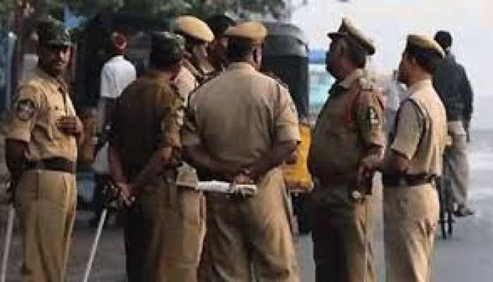 गौतमबुद्ध नगर: STF की बड़ी कामयाबी, पकड़ा गया अबू सलेम का साथी गौतमबुद्ध नगर: STF की बड़ी कामयाबी, पकड़ा गया अबू सलेम का साथी