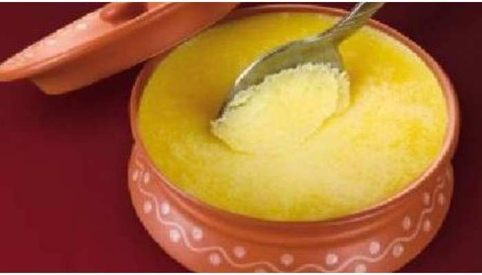 ghee benefits for beauty and health | à¤¬à¤¹à¥à¤¤ à¤«à¤¾à¤¯à¤¦à¥à¤®à¤à¤¦ à¤¹à¥ à¤¦à¥à¤¸à¥ à¤à¥, à¤à¤¾à¤¨à¥ à¤à¤¾ à¤¸à¥à¤µà¤¾à¤¦ à¤¬à¤¢à¤¼à¤¾à¤¨à¥ à¤à¥ à¤¸à¤¾à¤¥ à¤¹à¥ à¤¸à¥à¤¹à¤¤ à¤à¤¾ à¤­à¥ à¤°à¤à¤¤à¤¾ à¤¹à¥ à¤à¥à¤¯à¤¾à¤² | Hindi News, à¤«à¥à¤¡