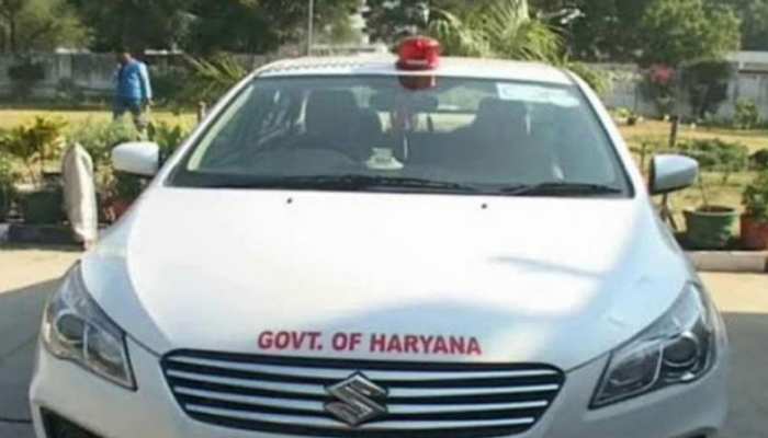 हरियाणा में अब विधायकों की गाड़ी पर लाल बत्ती की जगह लगेगी विशेष झंडी