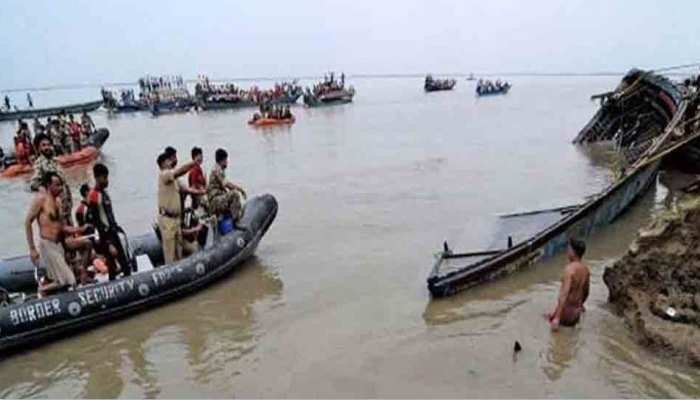 Boat overturned in Gandak river amidst strong winds 20 missing in Bihar |  बिहार: तेज आंधी-पानी के बीच गंडक नदी में पलटी नाव, 20 लोग लापता | Hindi  News, बिहार एवं झारखंड