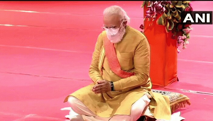 ਅਯੋਧਿਆ 'ਚ PM ਮੋਦੀ ਨੇ ਭਗਵਾਨ ਰਾਮ ਦੀ ਕੀਤੀ ਪੂਜਾ,CM ਕੈਪਟਨ ਨੇ ਦੇਸ਼ ਨੂੰ ਦਿੱਤੀ ਵਧਾਈ ਅਯੋਧਿਆ 'ਚ PM ਮੋਦੀ ਨੇ ਭਗਵਾਨ ਰਾਮ ਦੀ ਕੀਤੀ ਪੂਜਾ,CM ਕੈਪਟਨ ਨੇ ਦੇਸ਼ ਨੂੰ ਦਿੱਤੀ ਵਧਾਈ