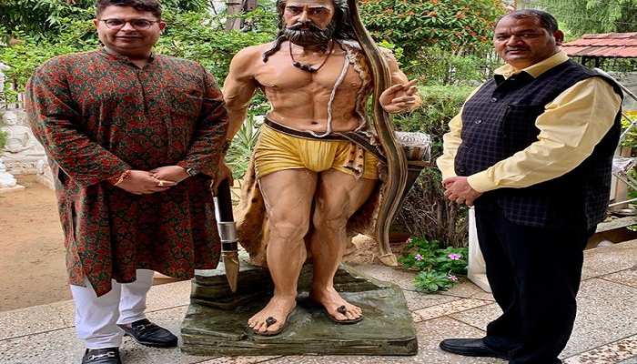 सियासत: जब सबके हैं 'राम' तो समाजवादी पार्टी को याद आए 'परशुराम'